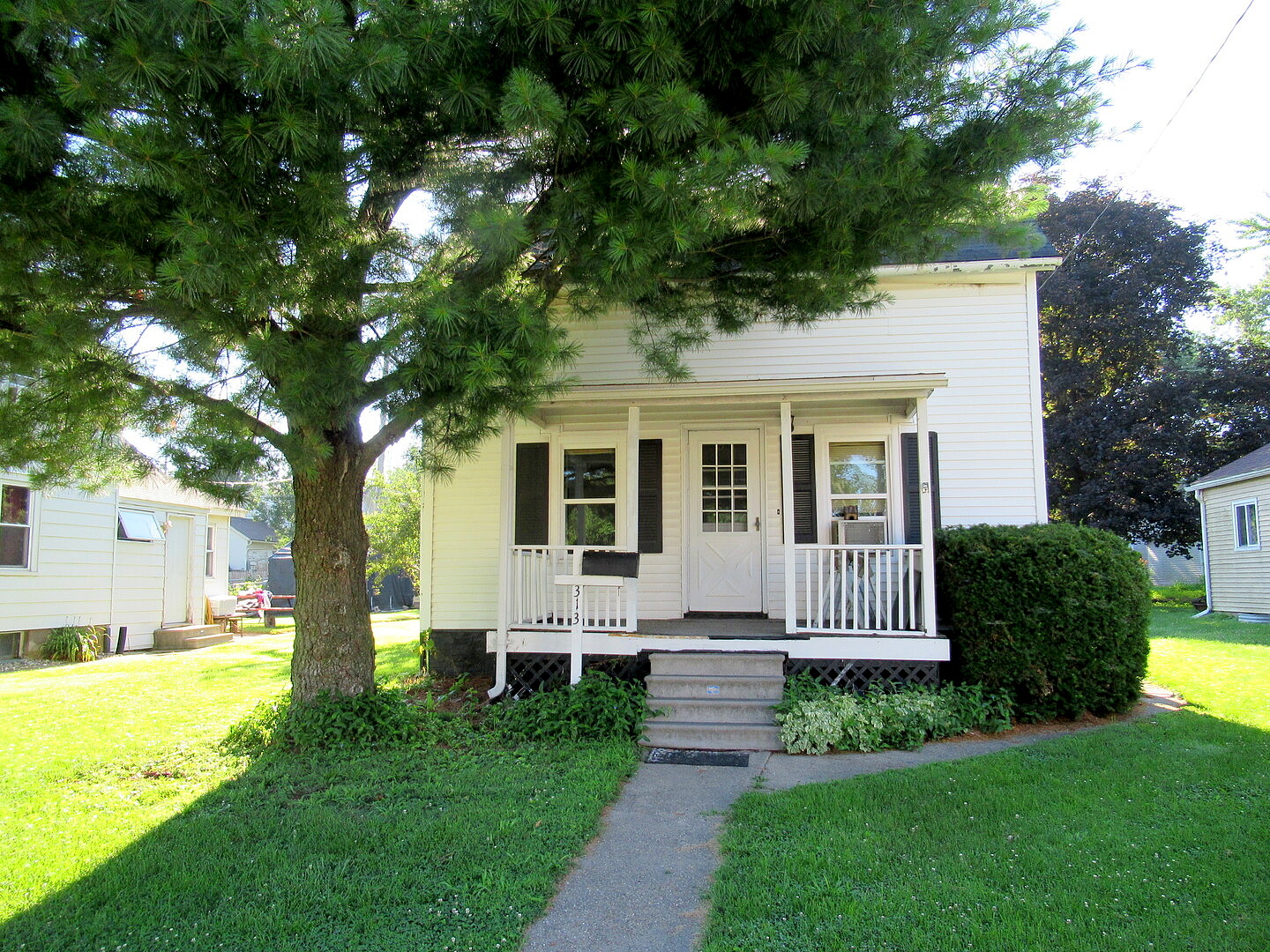 Main image