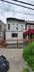 E 228th St, Bronx, NY, 10466