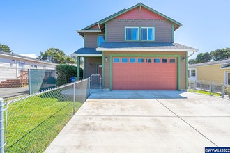 333 Nw 58th St, Newport, OR, 97365