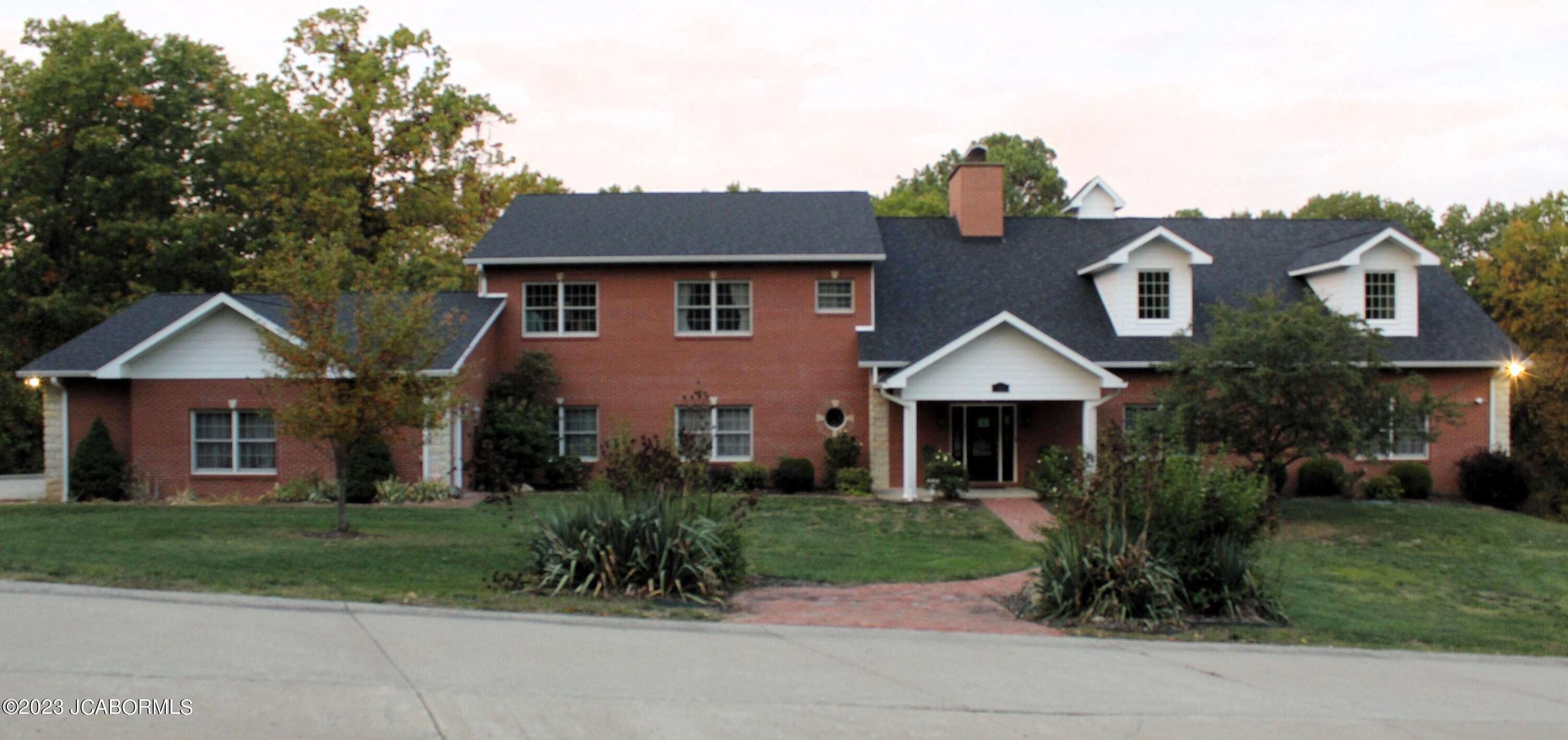 Main image