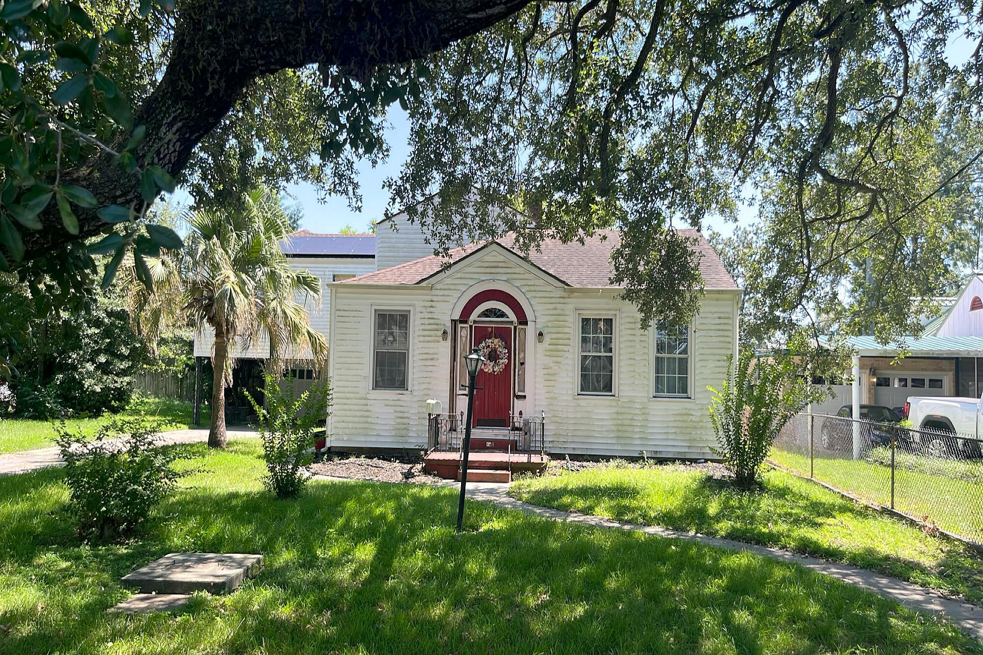 Main image