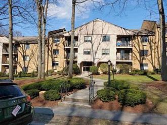 Country Club Dr Apt 14, Manchester, NH, 03102