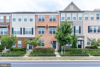 44075 Eastgate View Dr, Chantilly, VA, 20152