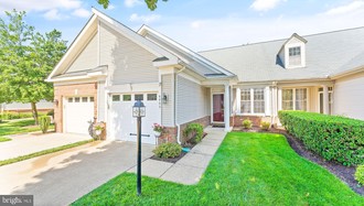 6902 Walnut Hill Dr, Gainesville, VA, 20155