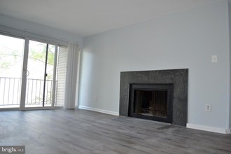 132 Duvall Ln 210202, Gaithersburg, MD, 20877
