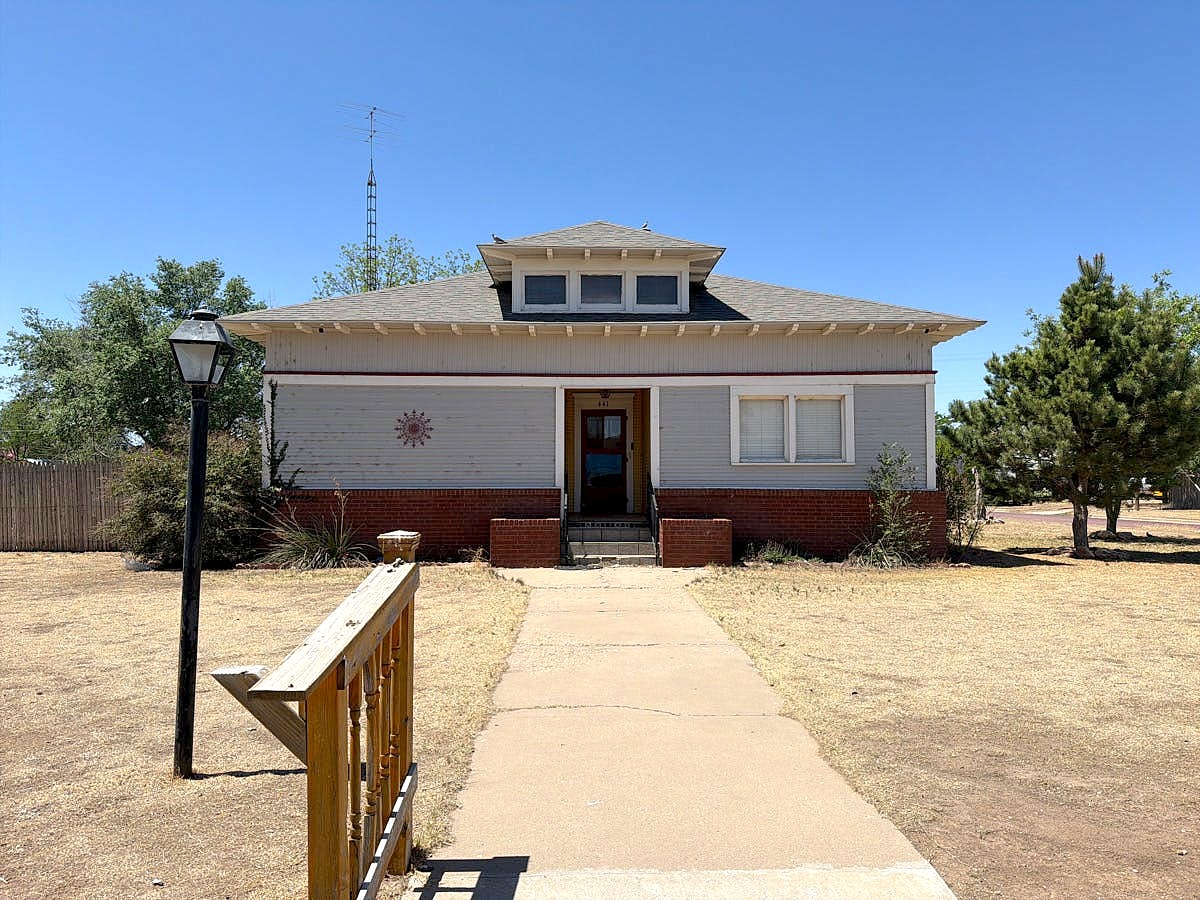 Main image