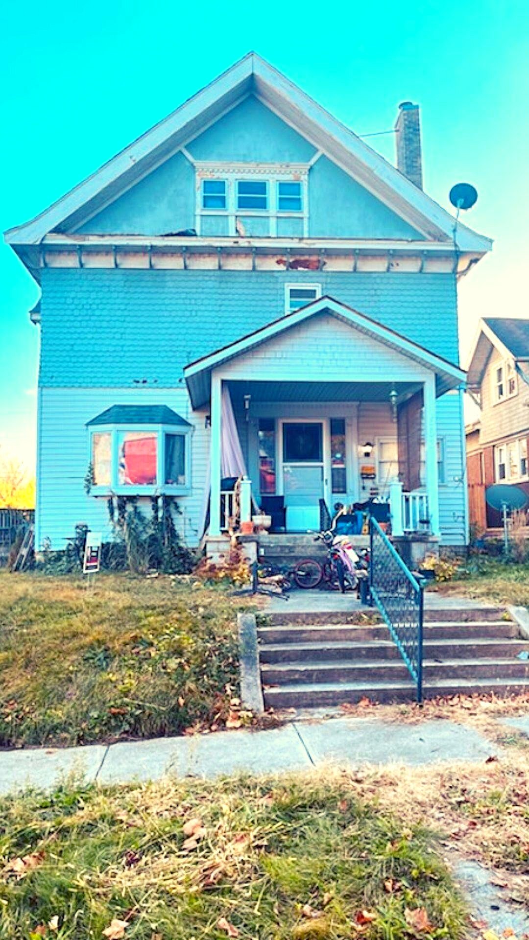 Main image