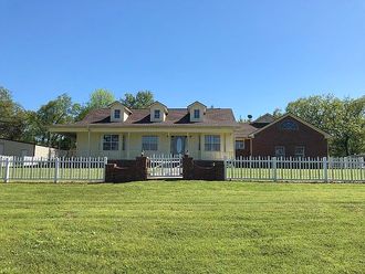 927 E Philpot Rd, Ozark, AR, 72949