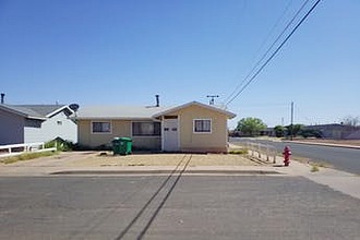 Lee St, Winslow, AZ, 86047