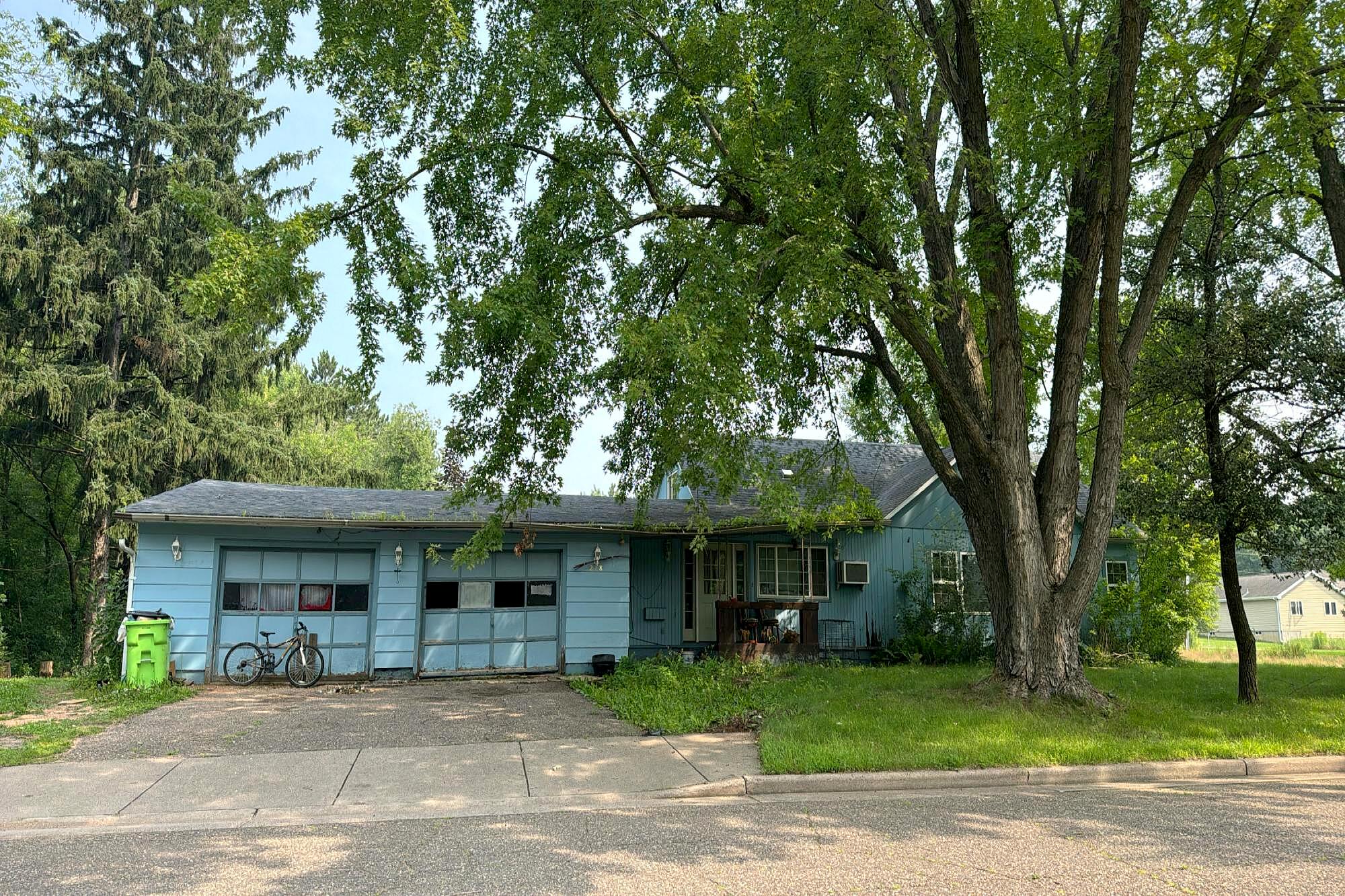 Main image