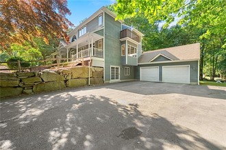 165 Lynn Cir, East Greenwich, RI, 02818