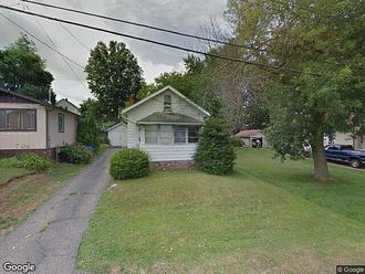 Fairview Ave, Barberton, OH, 44203