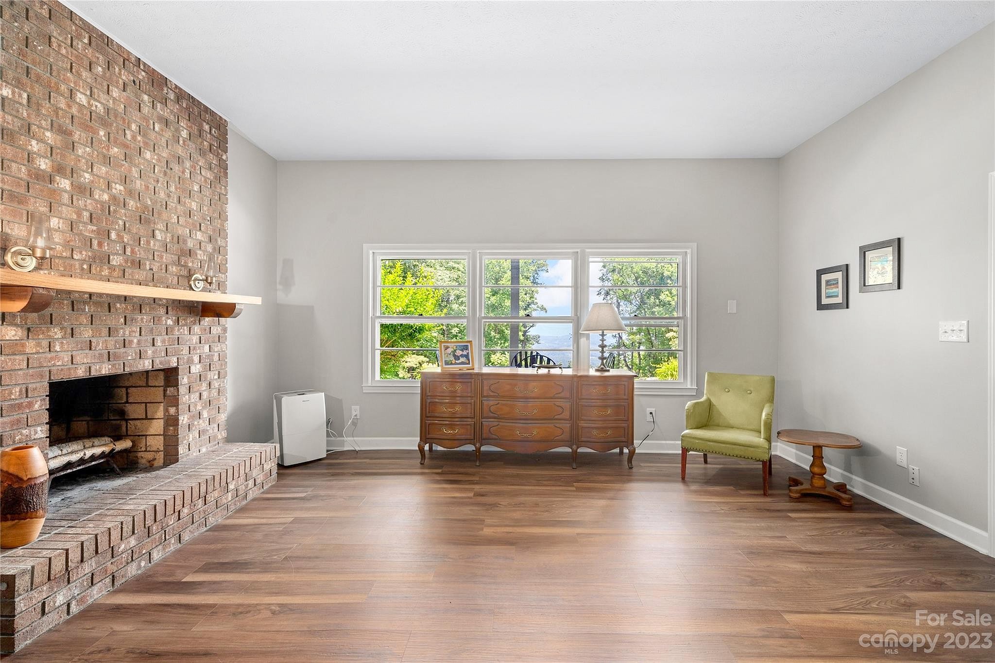 Main image