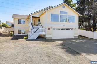 1805 E 4th St, Port Angeles, WA, 98362