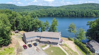 2r W Lakeview Dr, Granby, CT, 06035