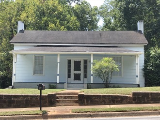137 E Broad St, Newnan, GA, 30263