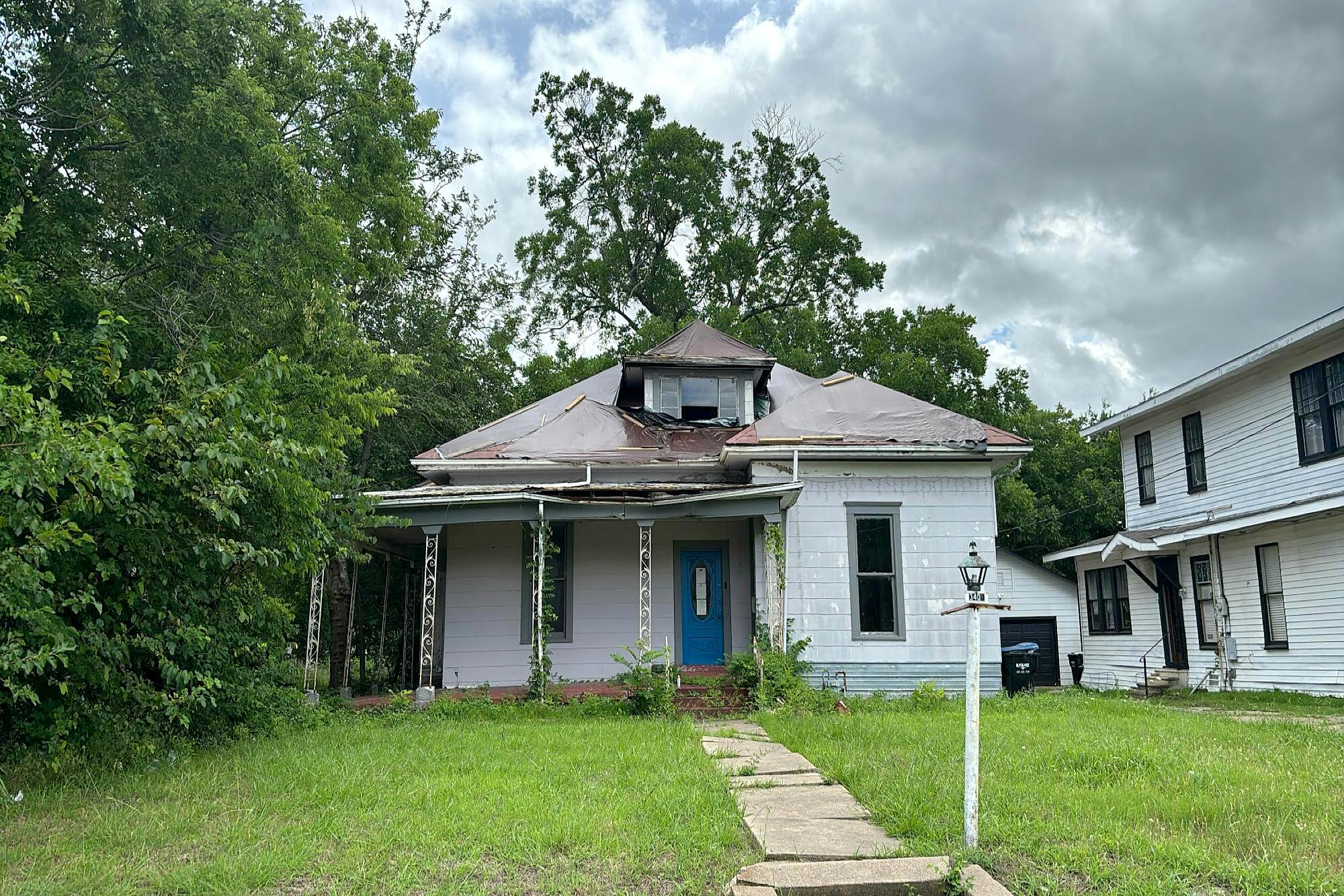 Main image