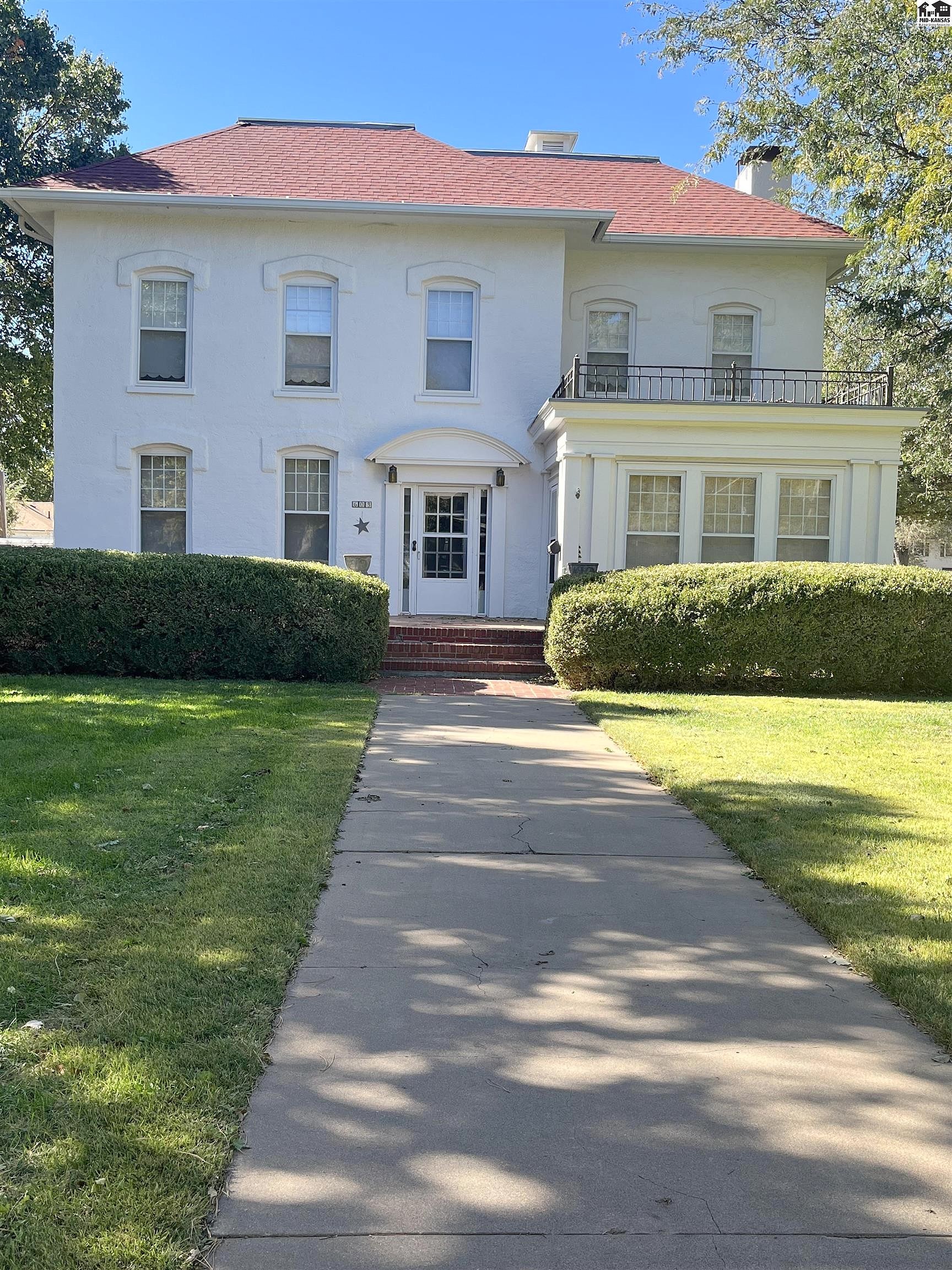 Main image