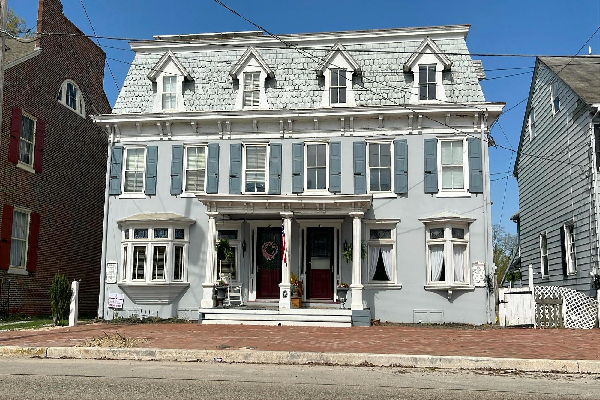 Main image