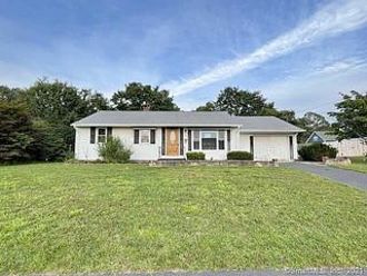 Holiday Ln, Enfield, CT, 06082
