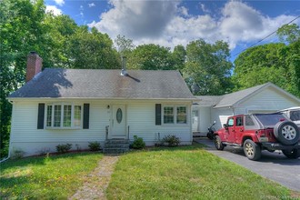 63 Valley Rd, Groton, CT, 06340