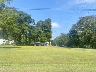 34 Maple St, Lucedale, MS, 39452