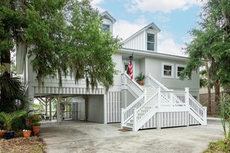 704 Jungle Shores Dr, Edisto, SC, 29438