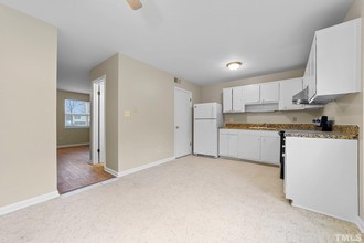 Willow Dr Apt 53, Chapel Hill, NC, 27514