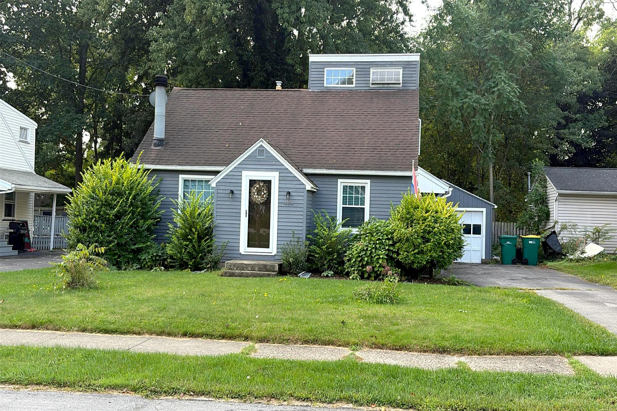 Main image