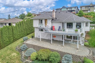 175 Sky Vista Pl, Camano Island, WA, 98282