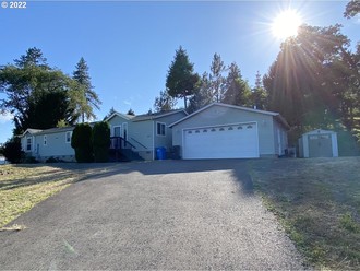 263 W Sixth Ave, Sutherlin, OR, 97479