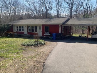 23 Hunting Lodge Rd, Storrs Mansfield, CT, 06268