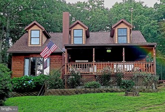 783 Pee Wee Ln, Glengary, WV, 25421