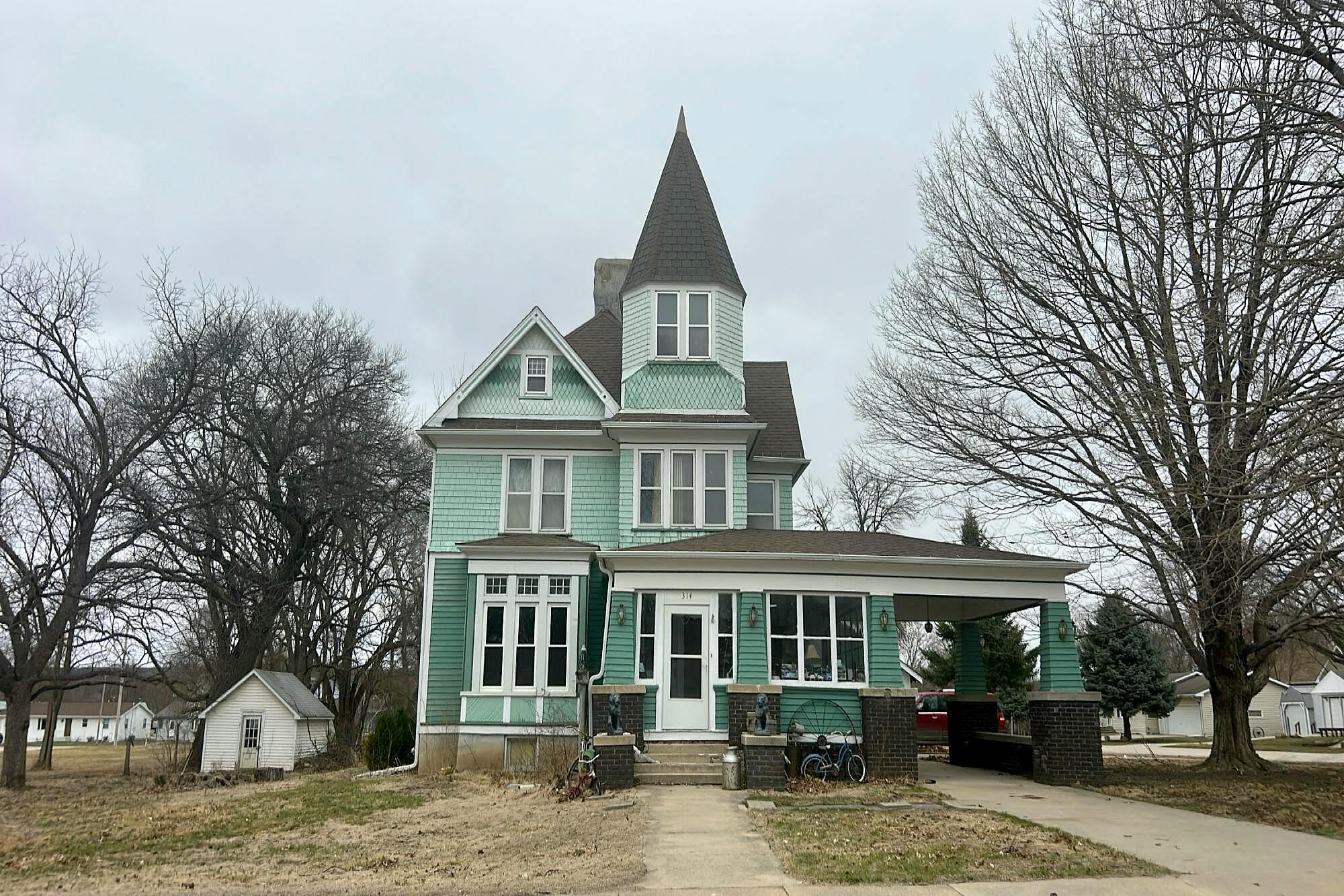 Main image