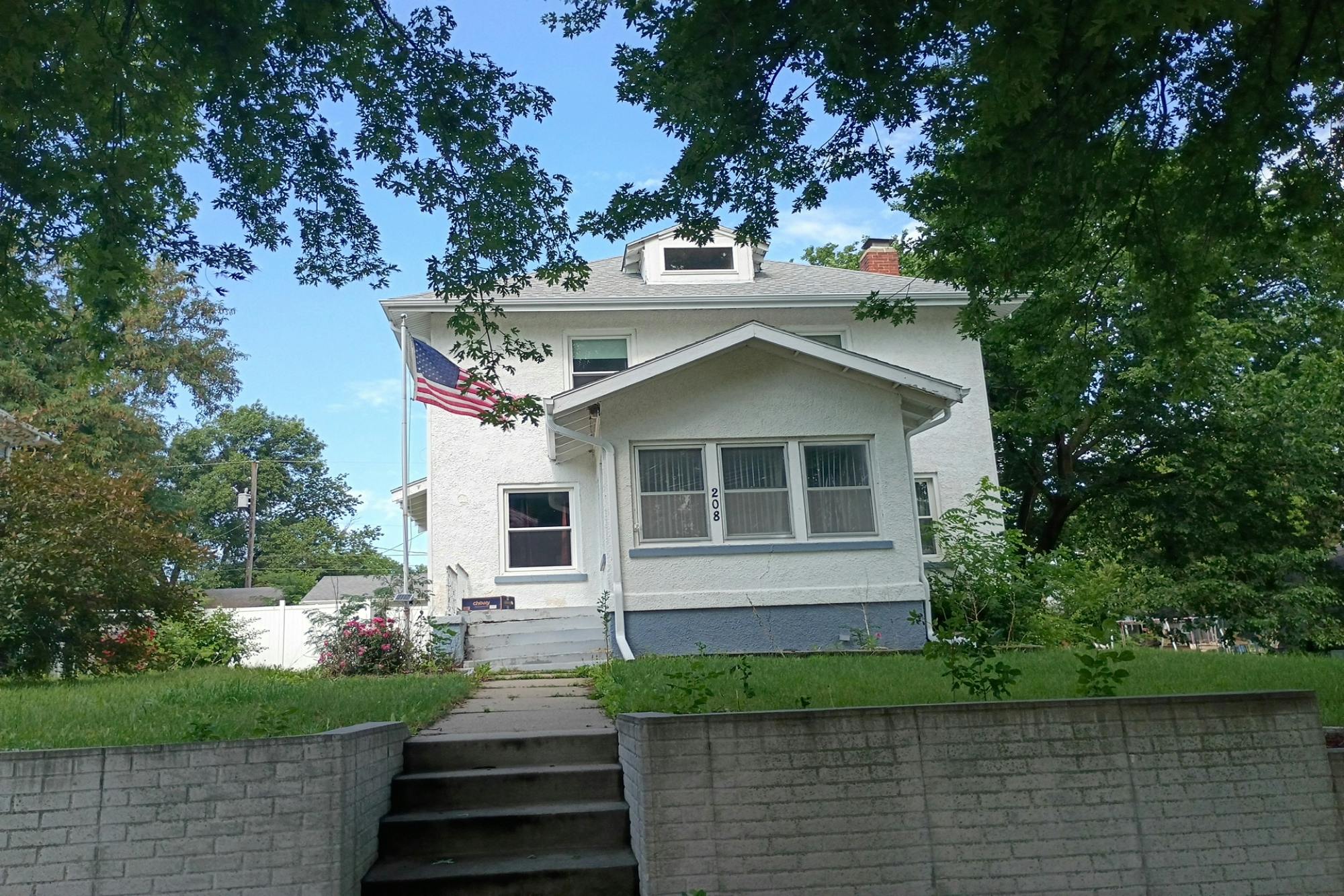 Main image