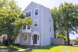 13999 Gunners Pl, Centreville, VA, 20121