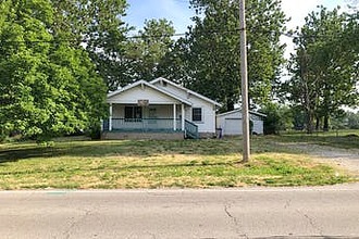 W Center St, Decatur, IL, 62526