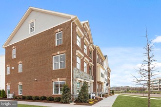 5286 Ridgeview Retreat Drive, Chantilly, VA, 20151