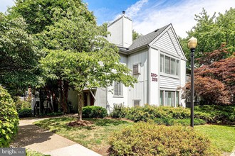 2312 Hunters Run Drive 2312, Reston, VA, 20191