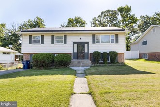 2102 Brewton St, District Heights, MD, 20747