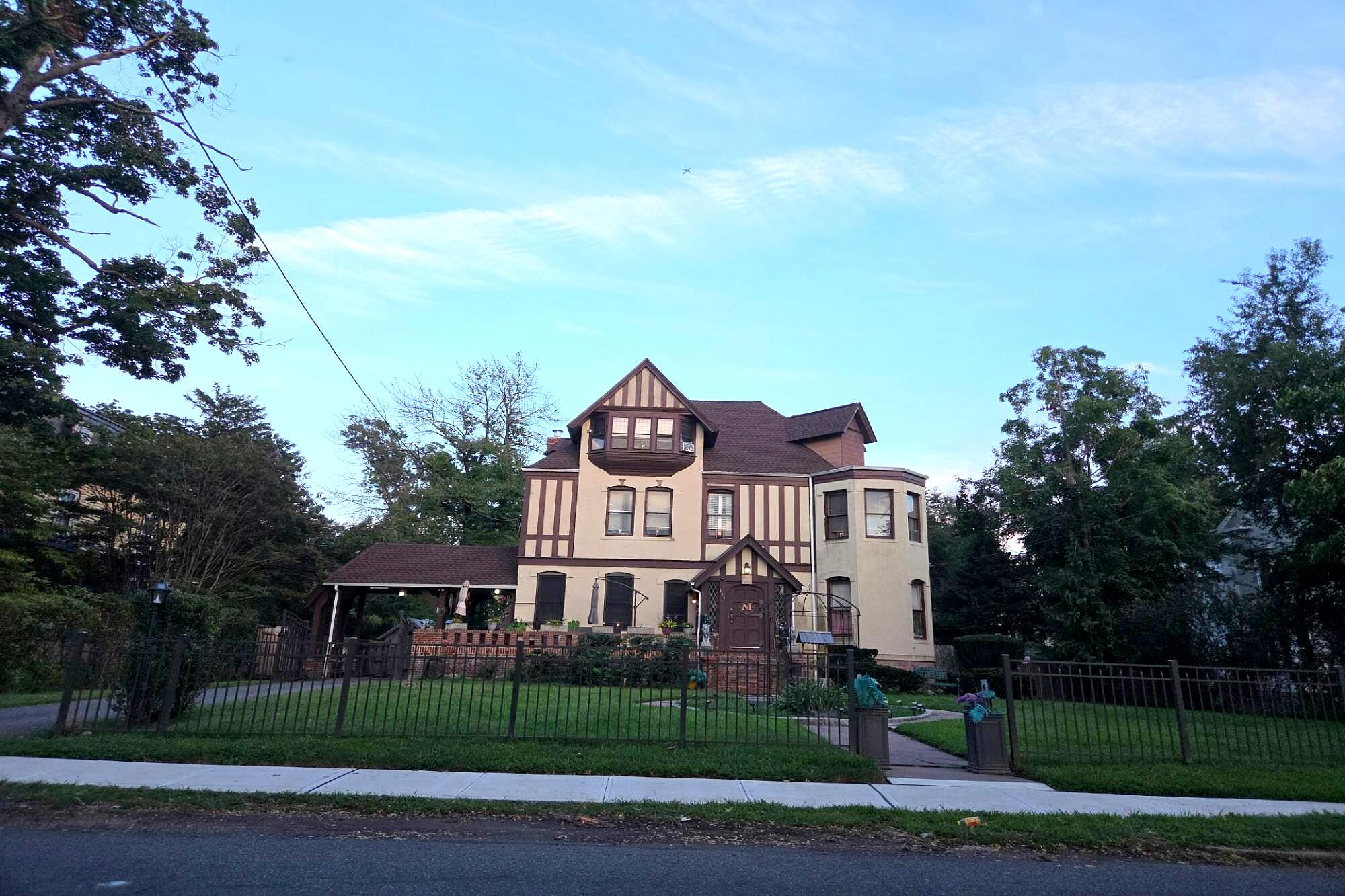 Main image