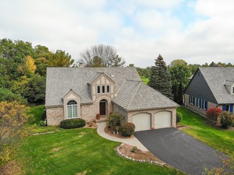 12346 N Fairway Heights Dr 22, Mequon, WI, 53092
