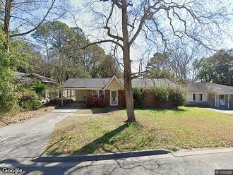 E 32nd St, Savannah, GA, 31404