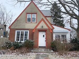 Ridge St, Glens Falls, NY, 12801
