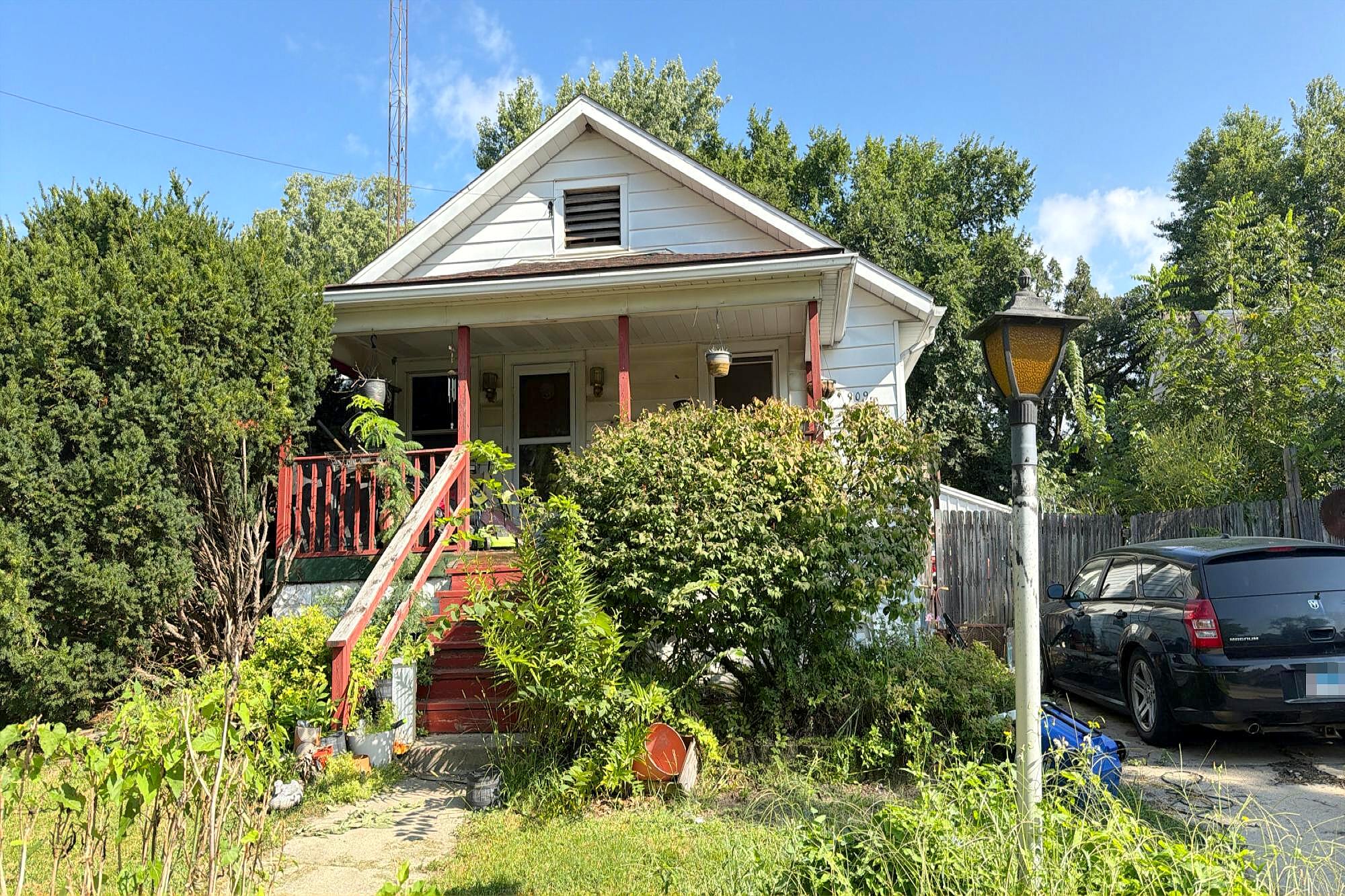 Main image