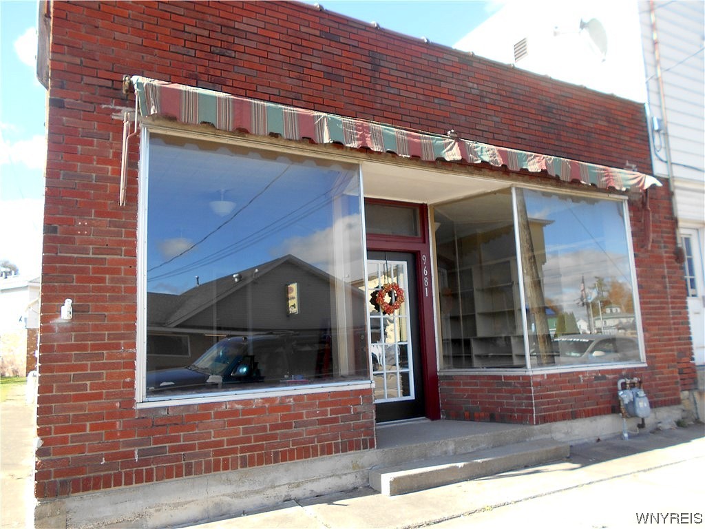 Main image