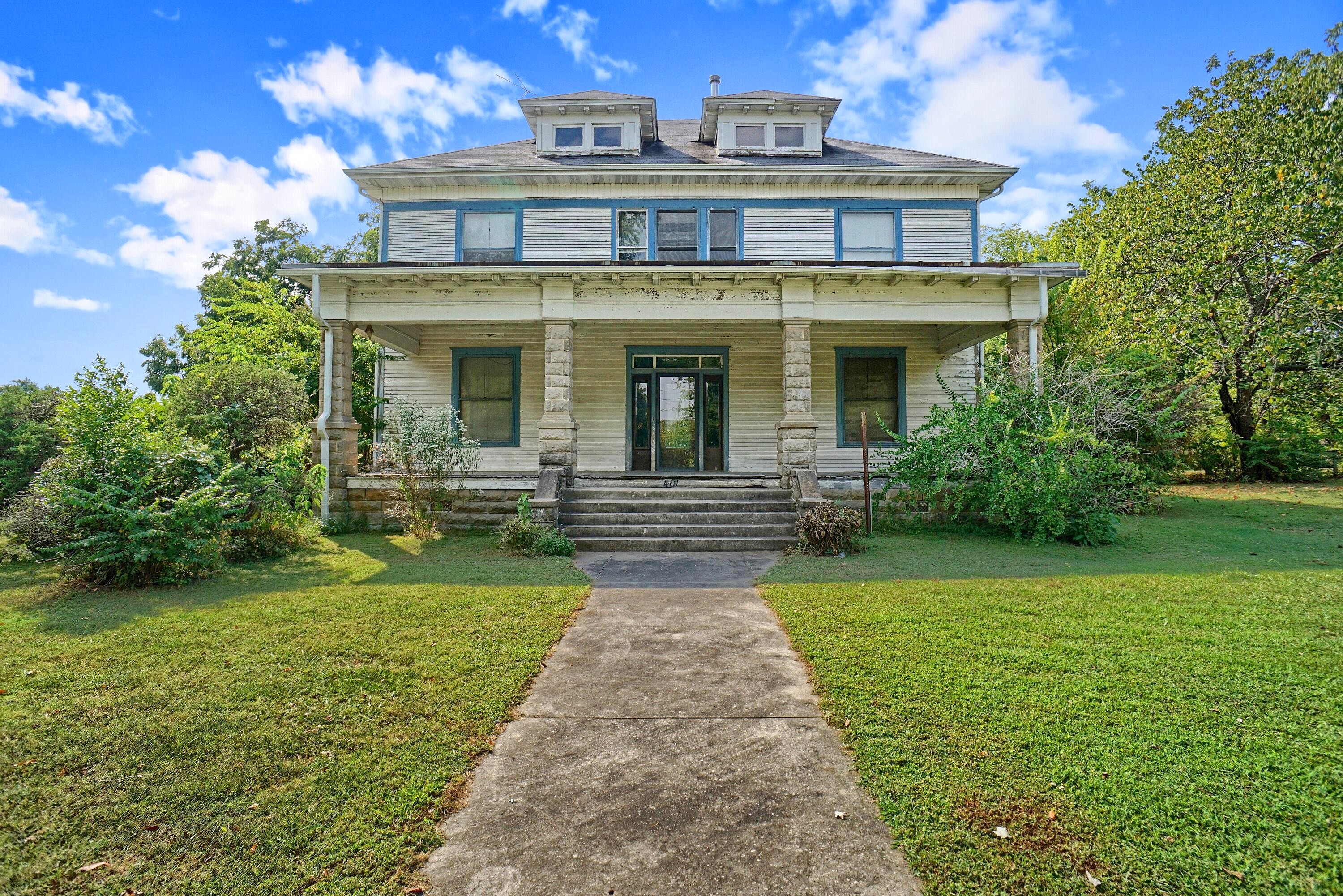 Main image