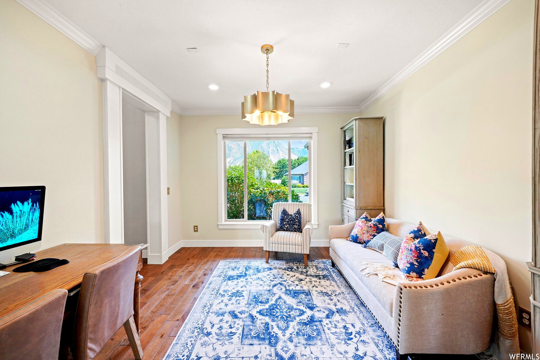 Main image