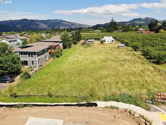 750 Ordway Rd, Hood River, OR, 97031