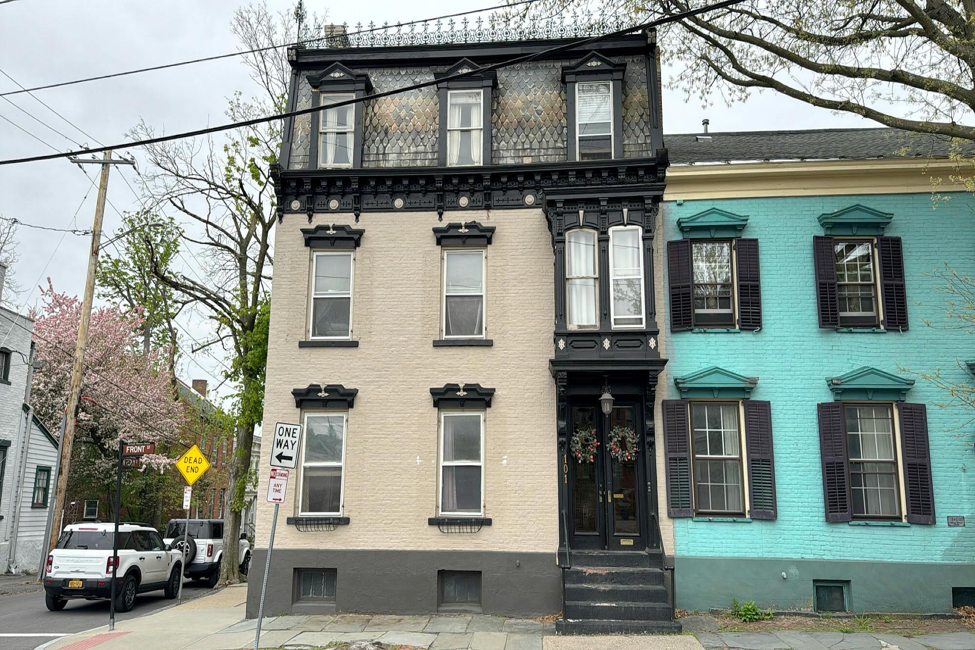Main image